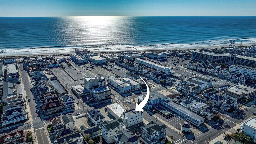 Photo of 713 E 8th Street #E, Ocean City, NJ 08226 (MLS # 260479)