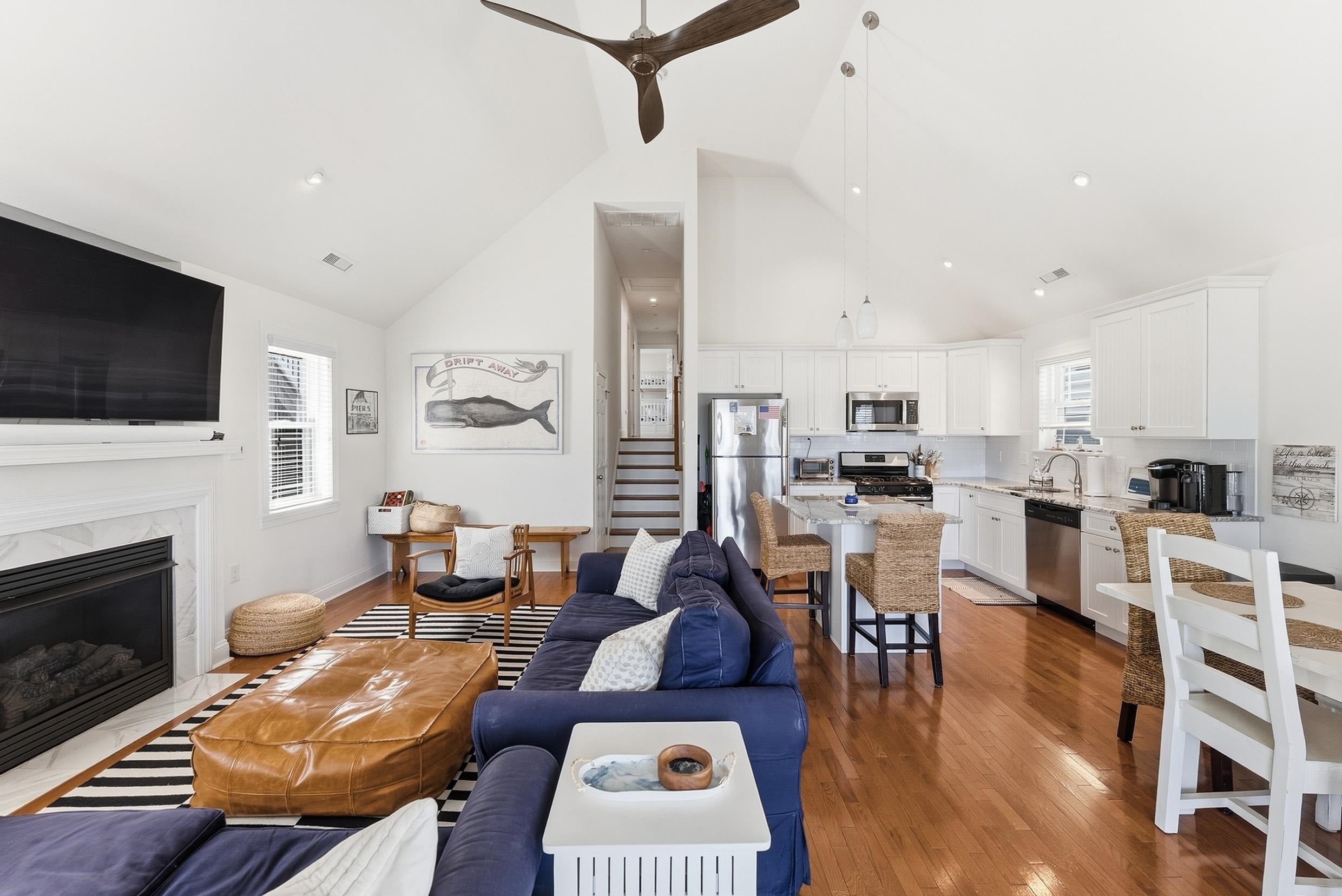836 1st Street 2