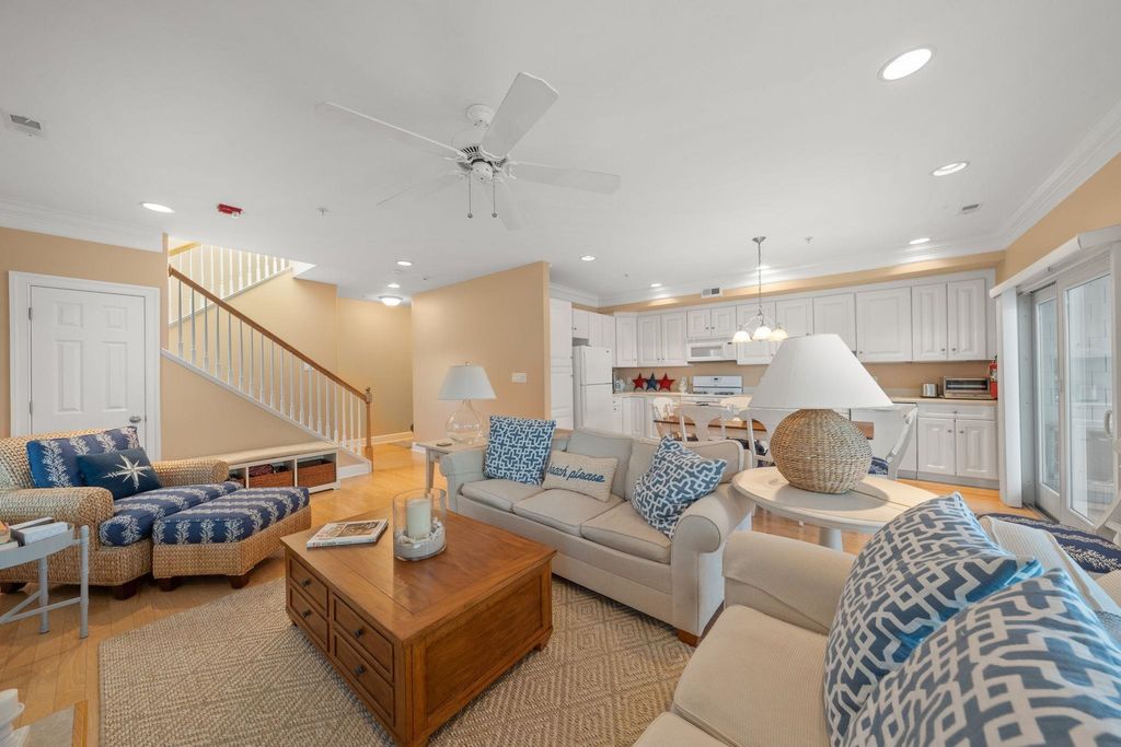 Photo of 700 Ocean Drive #F5, Avalon, NJ 08202 (MLS # 260491)