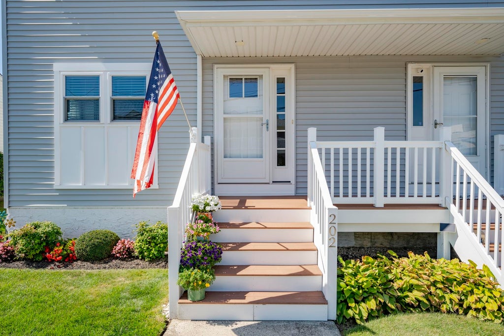 Photo of 202 18th Street #2, Ocean City, NJ 08226 (MLS # 263064)