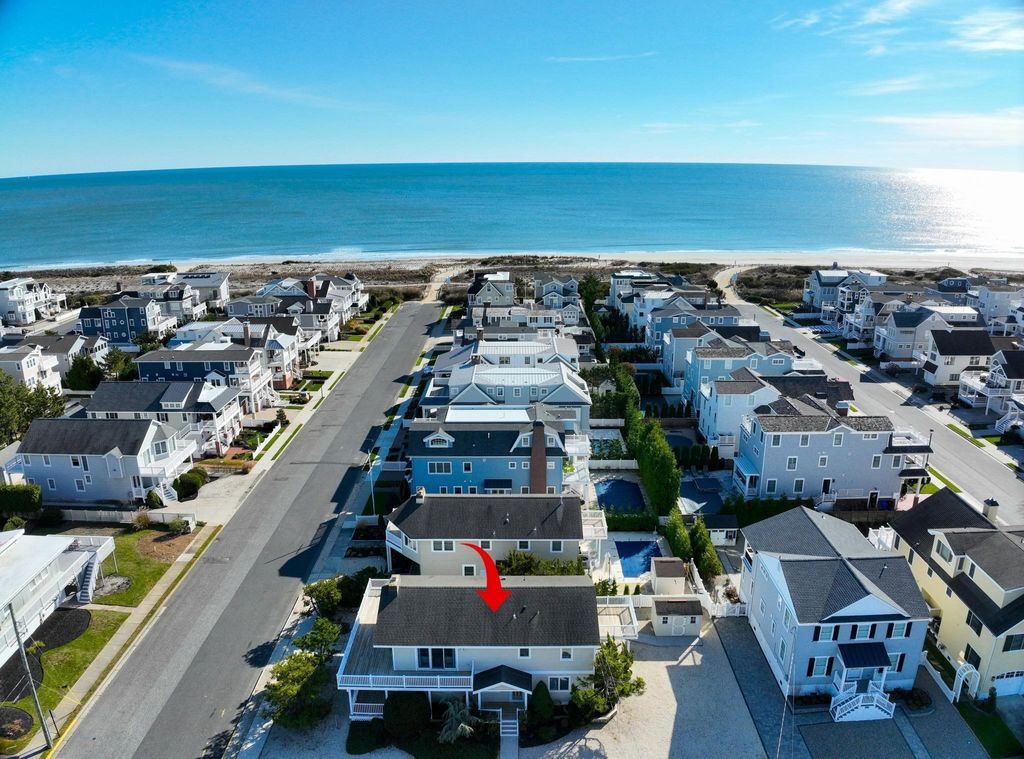 Photo of 10 E 14th Street, Avalon, NJ 08202 (MLS # 253413)