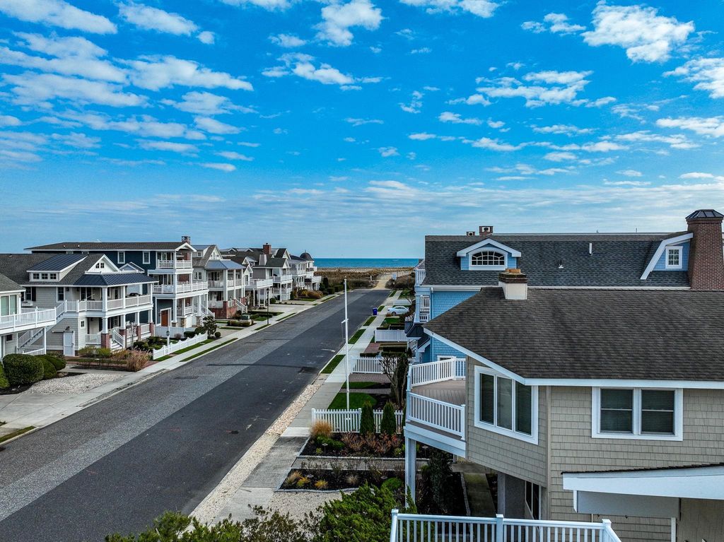 Photo of 10 E 14th Street, Avalon, NJ 08202 (MLS # 253413)