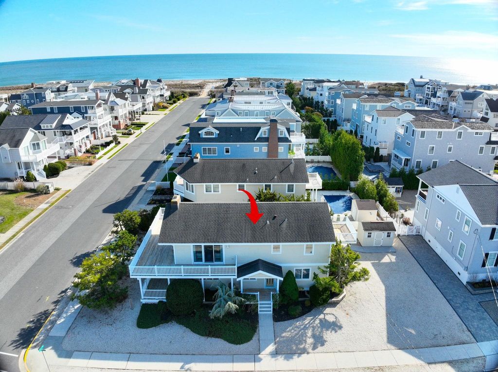 Photo of 10 E 14th Street, Avalon, NJ 08202 (MLS # 253413)
