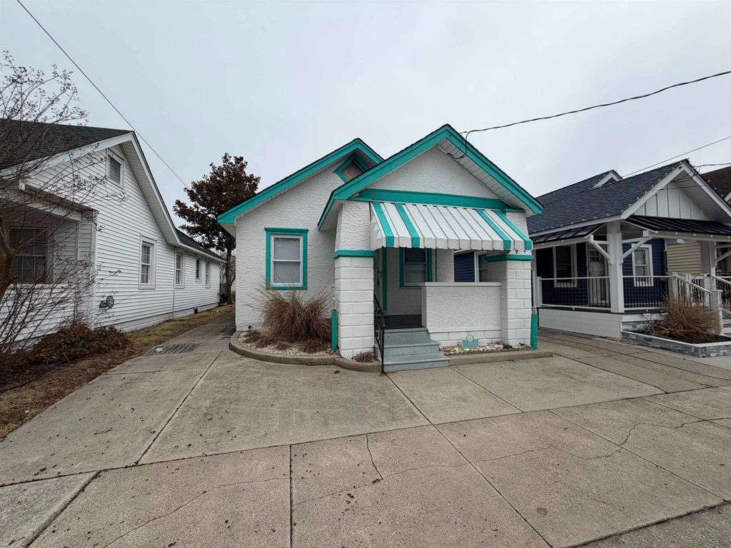 Photo of 113 E Columbine Road, Wildwood Crest, NJ 08260 (MLS # 260528)