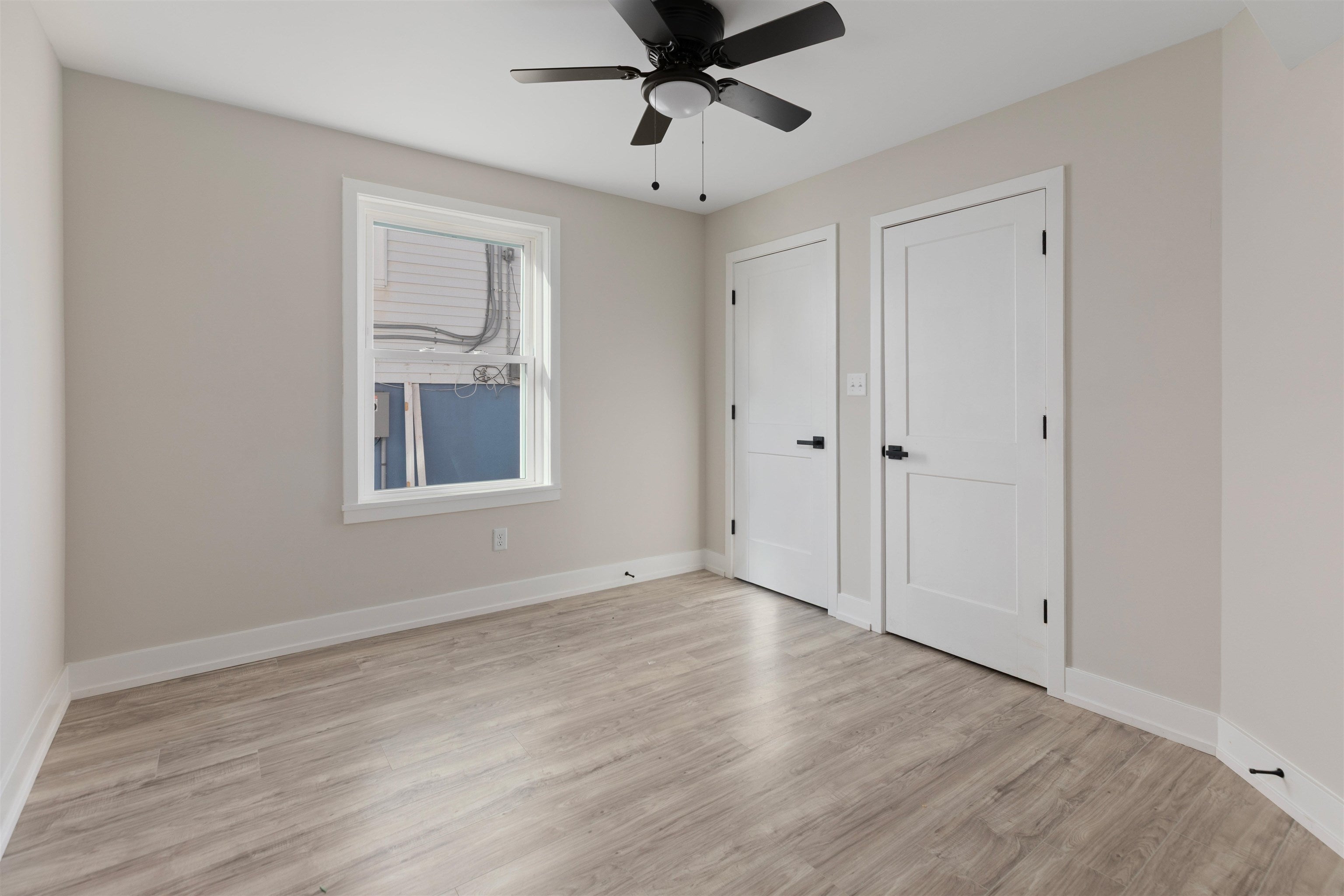 148 E Hildreth Avenue 1 West