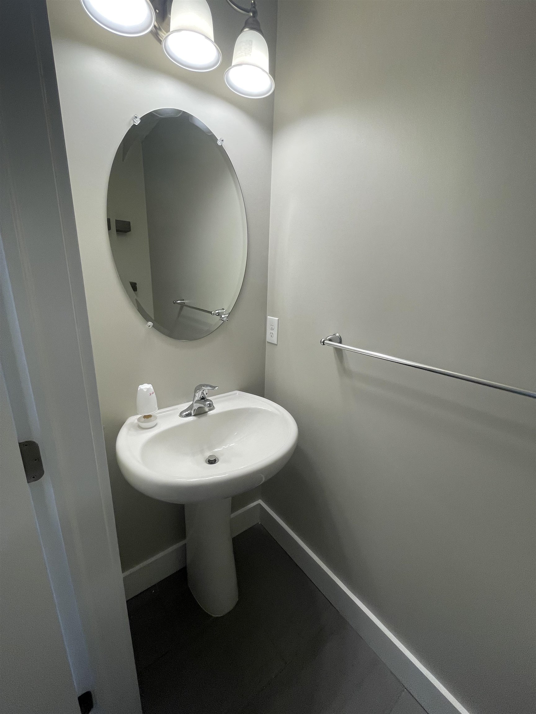 2102 E Oak Road #E2, Vineland, New Jersey image 6