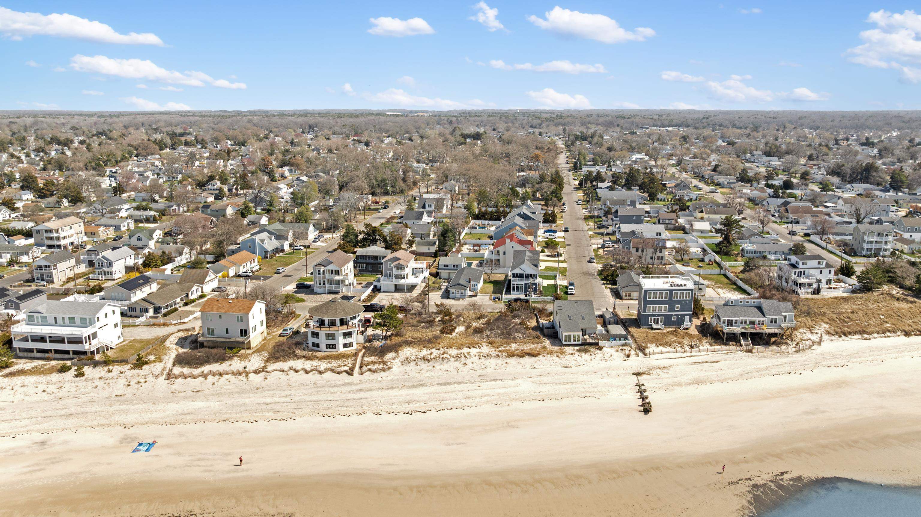 7 Beach Avenue