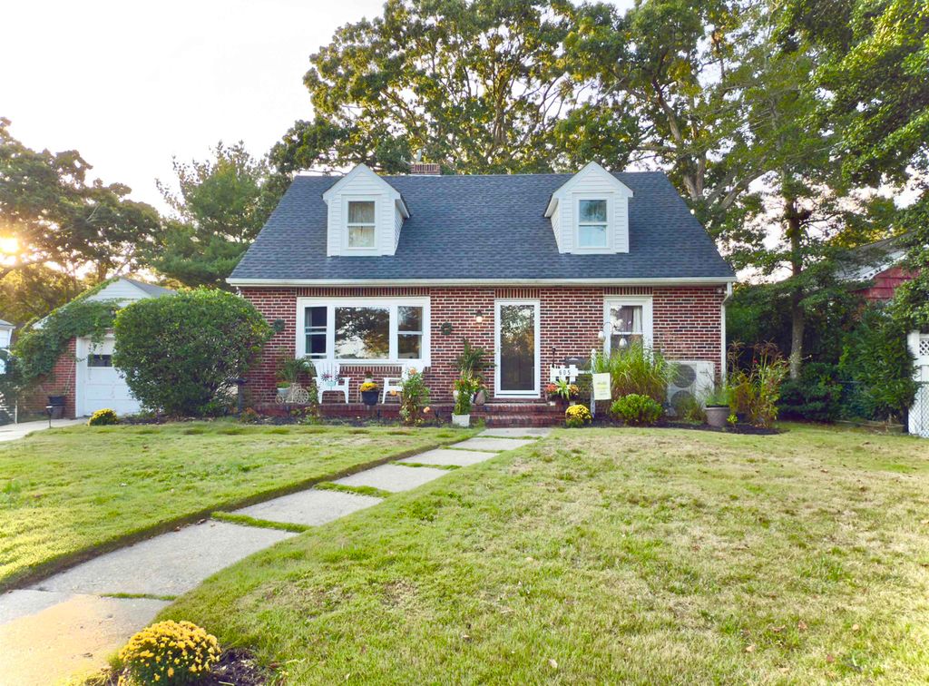 Photo of 605 Shore Rd, Linwood, NJ 08221 (MLS # 260429)