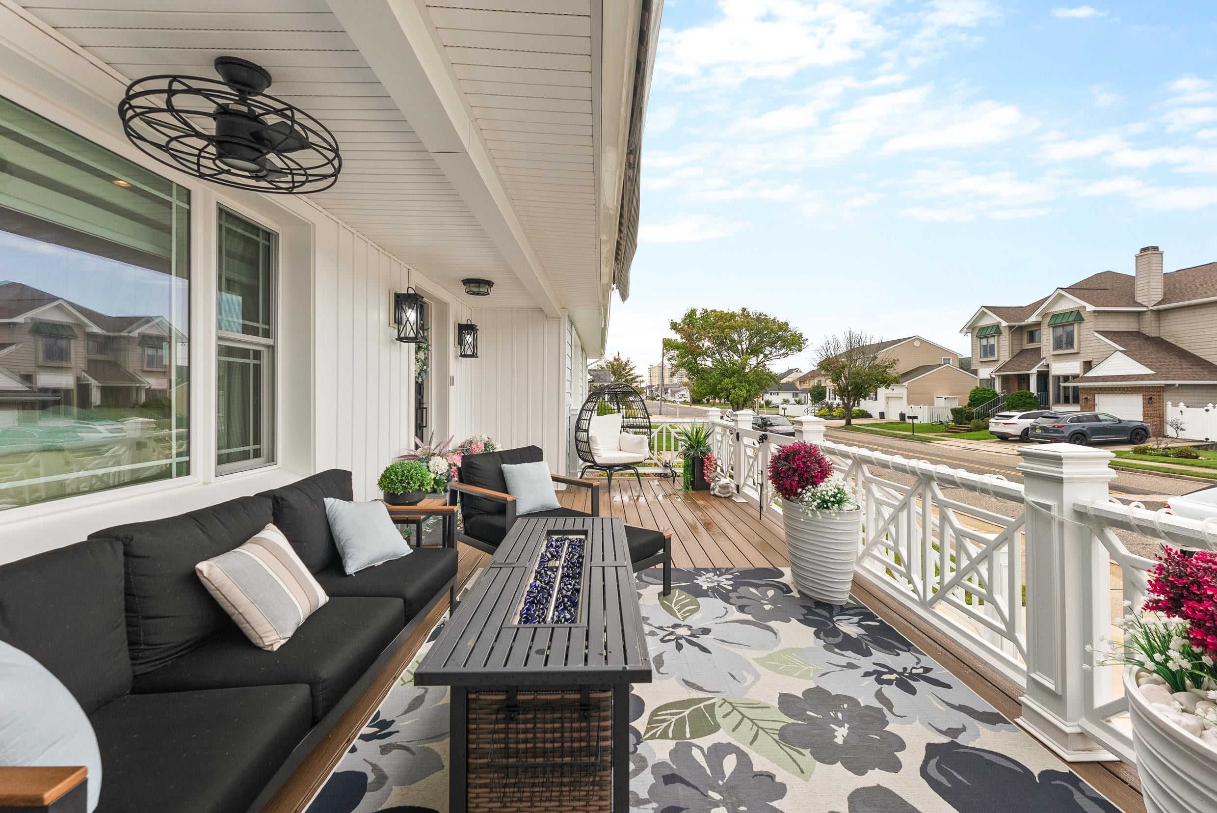 105 W Jefferson Avenue