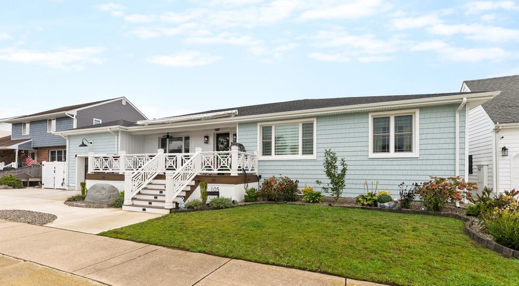 Photo of 105 W Jefferson Avenue, Wildwood Crest, NJ 08260 (MLS # 262562)
