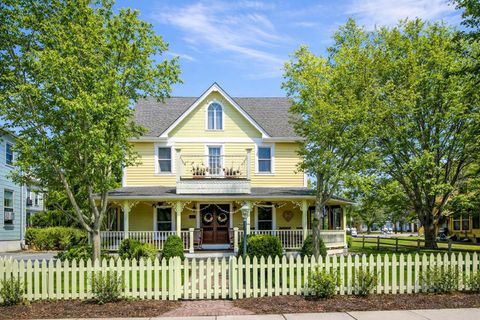 Homes For Sale - 225-227 Windsor Avenue<br/> Cape May, NJ 08204