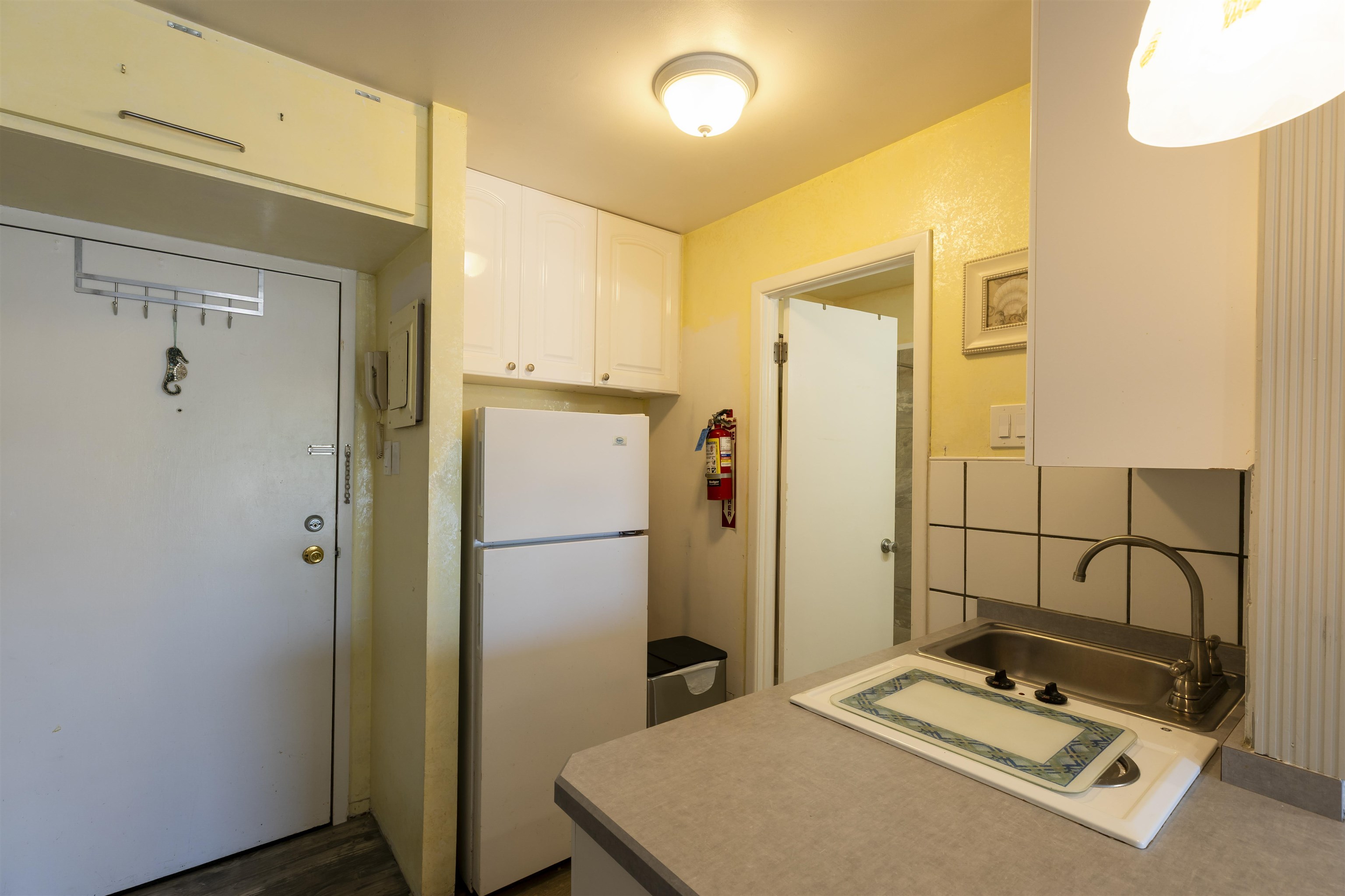 725 Allen Dr 234B