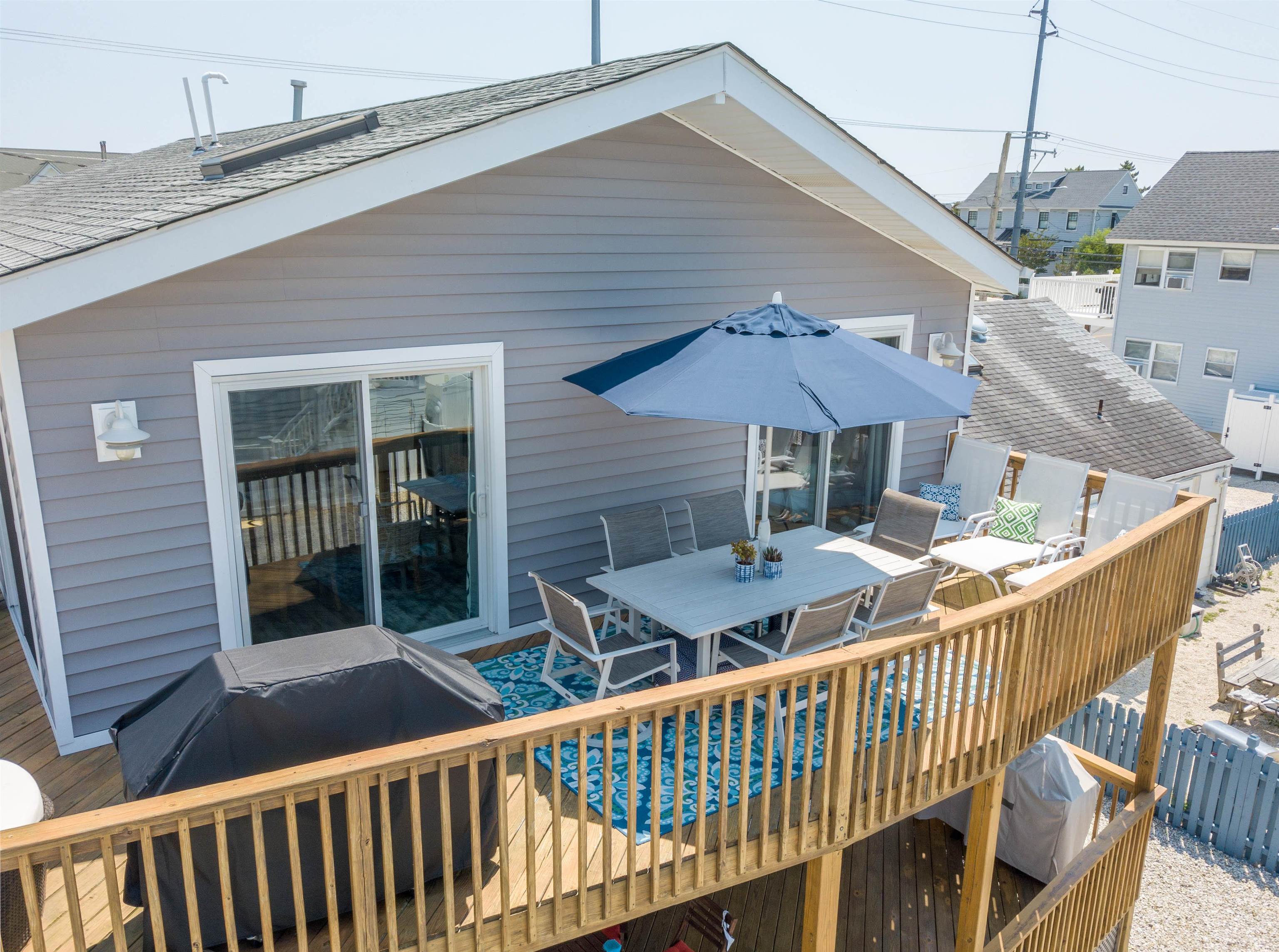 4028 Ocean Drive 2nd floor