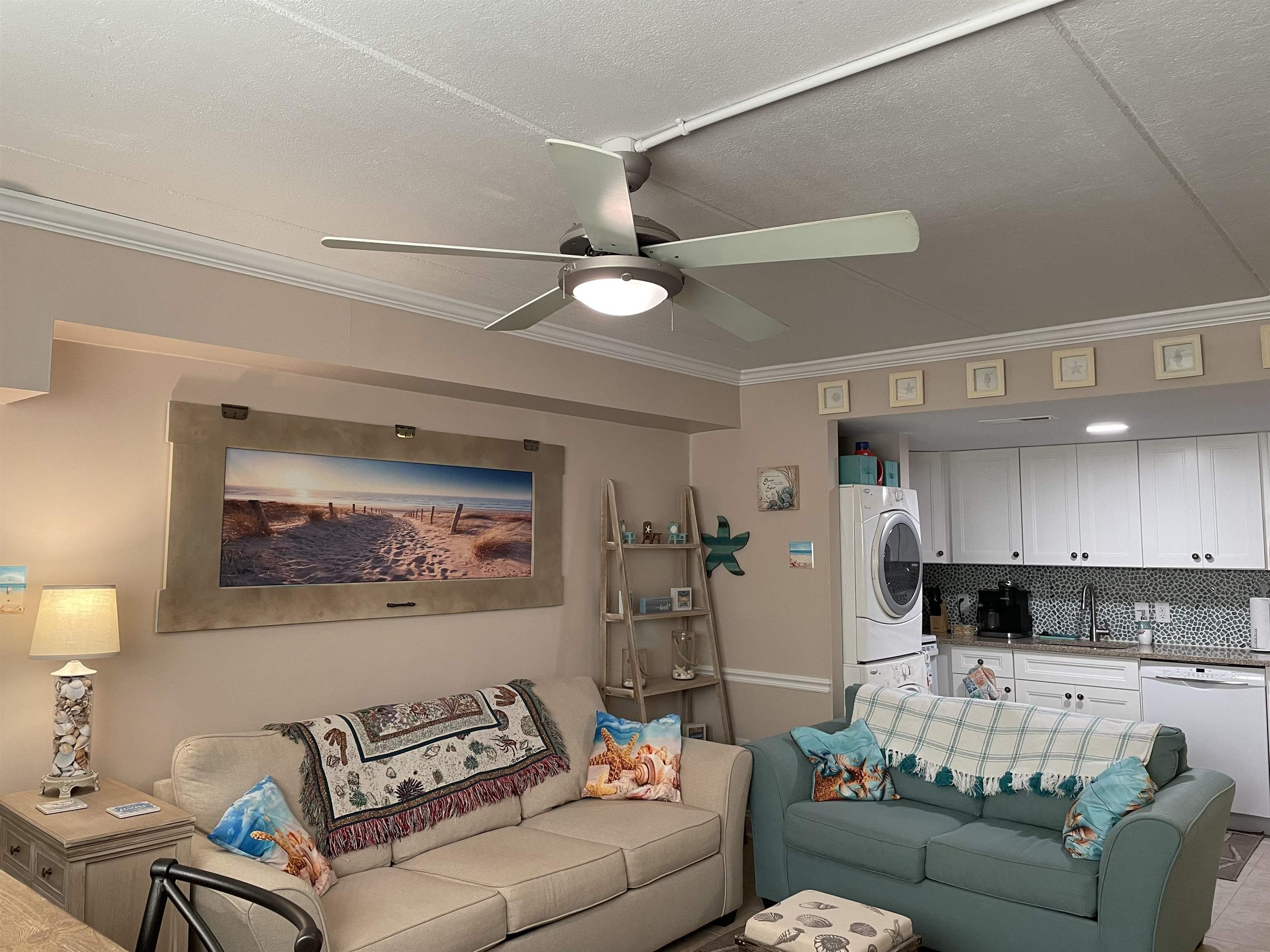 1900 Boardwalk 609