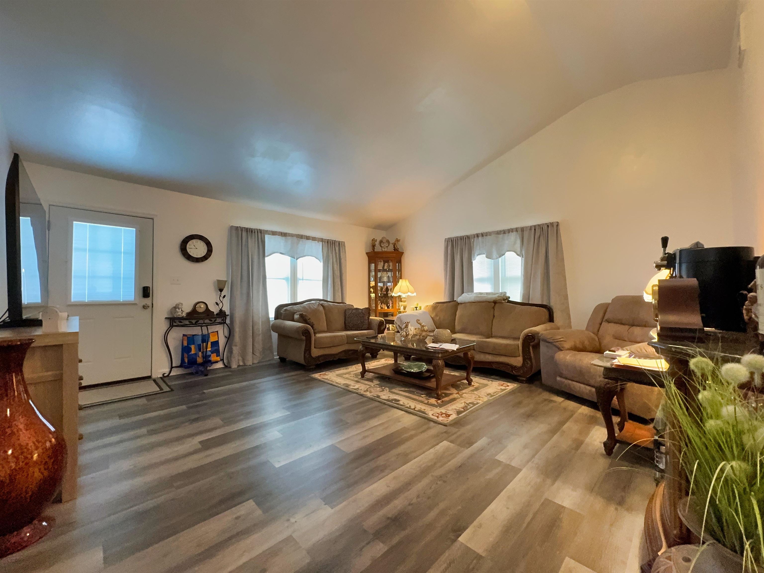 136 E Delaware Parkway, Villas, New Jersey image 9