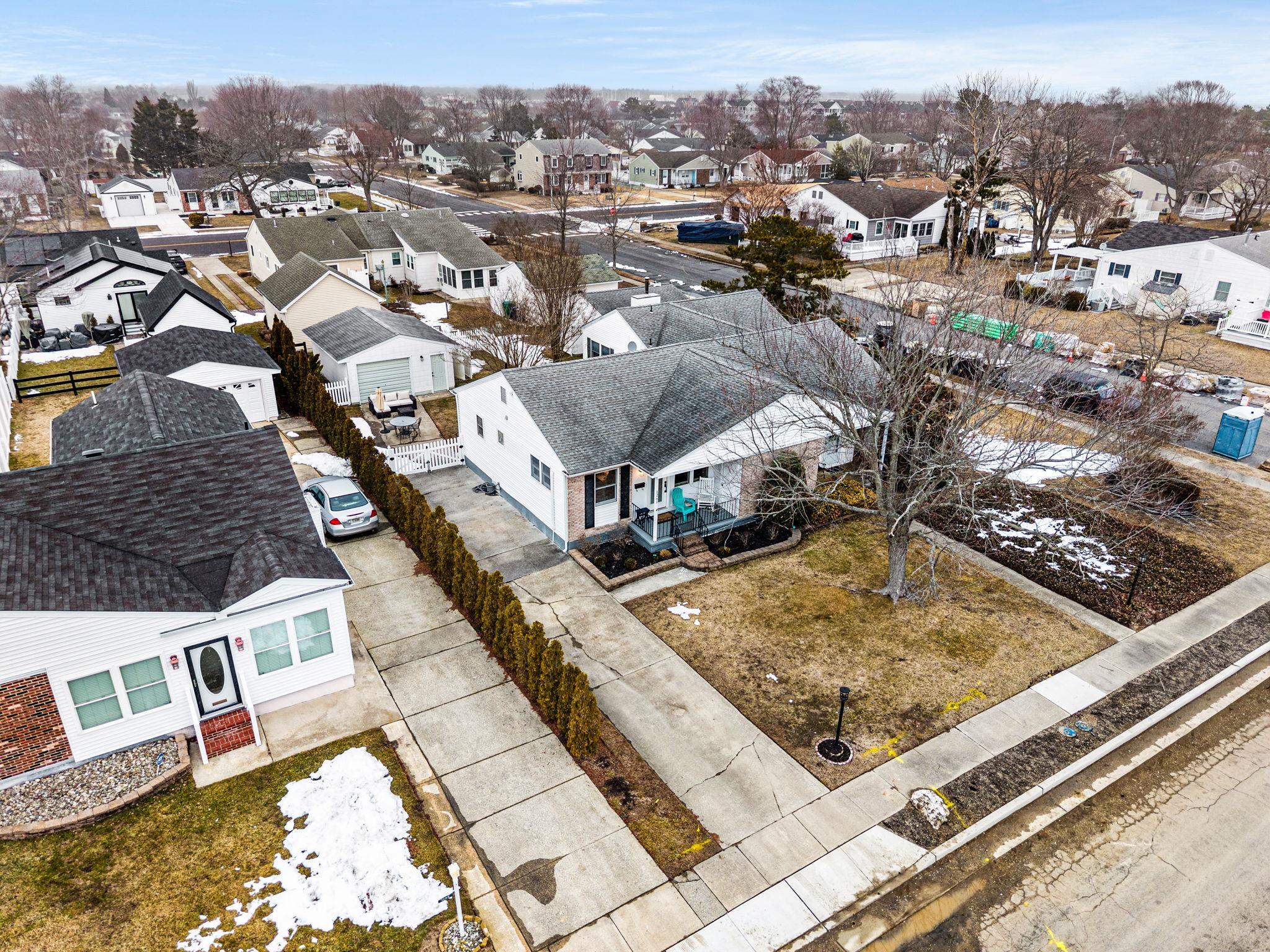 1261 Illinois Avenue