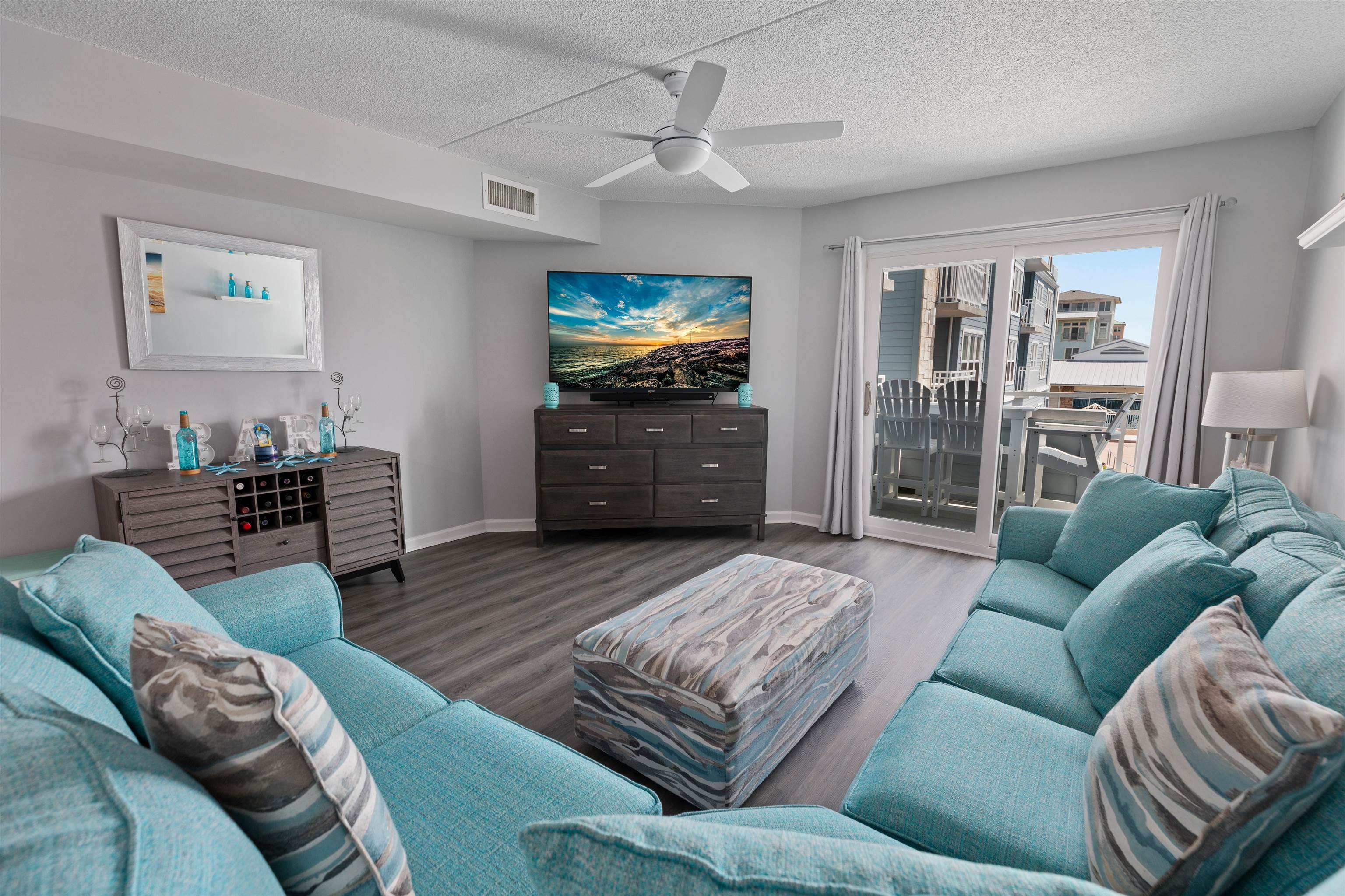 9907 Seapointe Boulevard 206