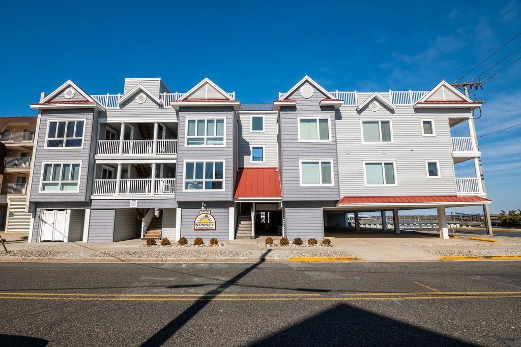 Photo of 9501 Sunset Drive #6, Stone Harbor, NJ 08247 (MLS # 260854)