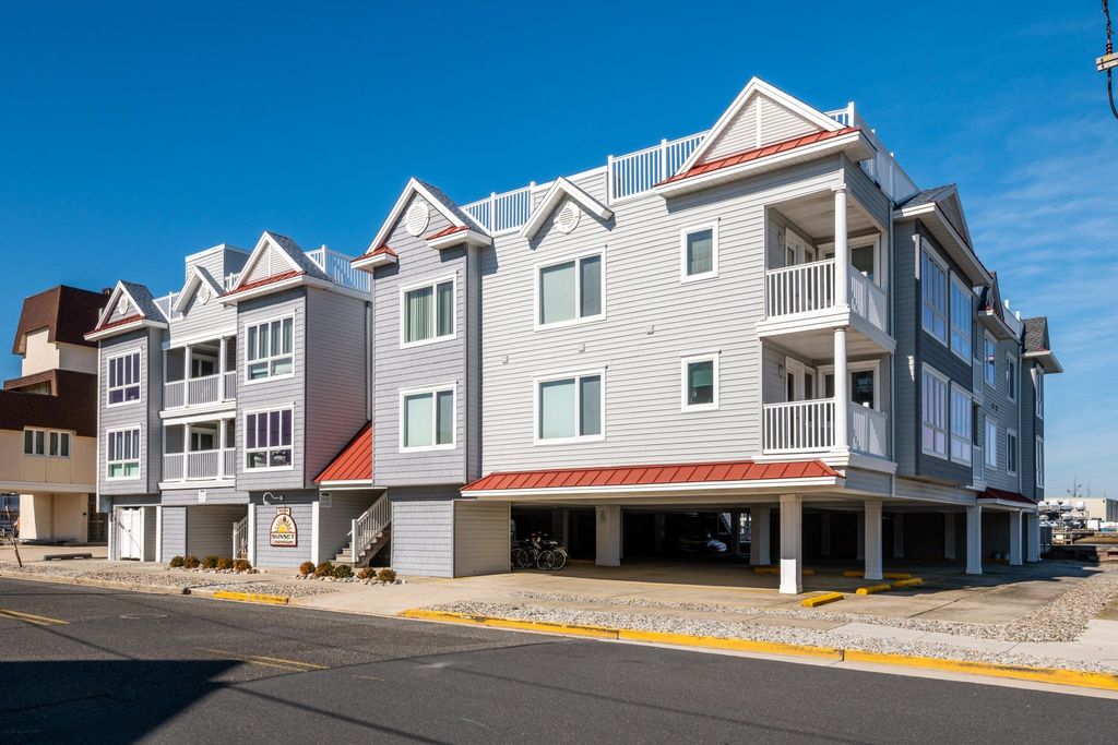 Photo of 9501 Sunset Drive #6, Stone Harbor, NJ 08247 (MLS # 260854)