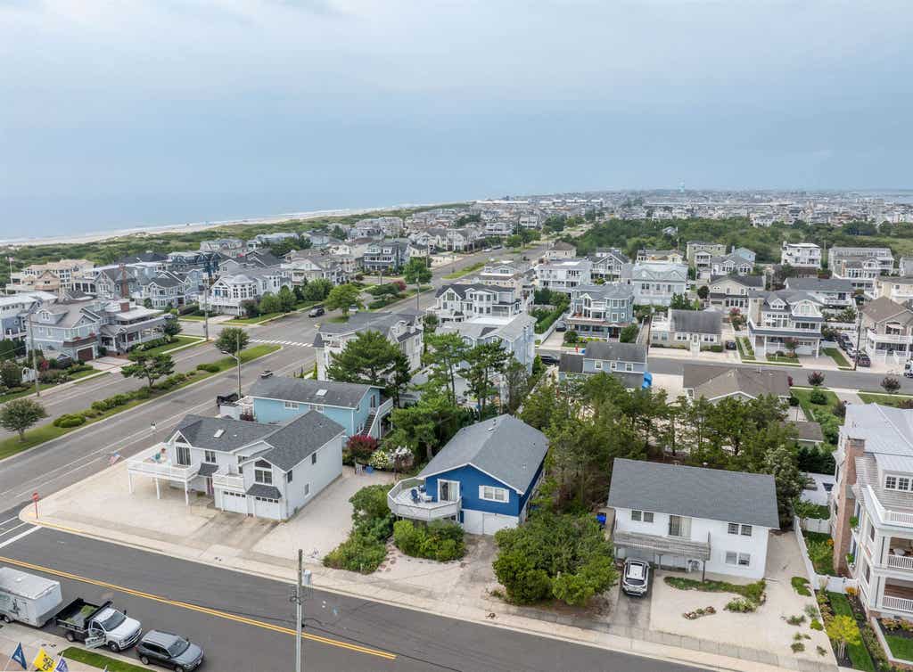 Photo of 214 68th Street ST, Avalon, NJ 08202 (MLS # 262261)