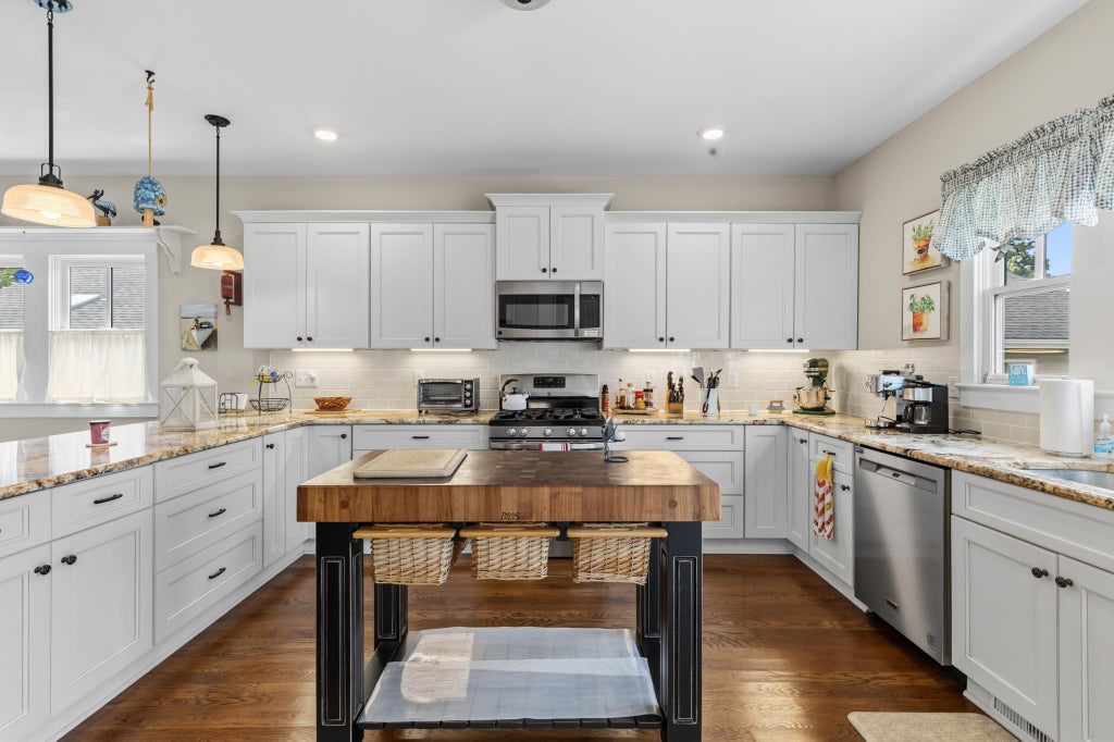 Photo of 140 Leaming Avenue, West Cape May, NJ 08204 (MLS # 262523)