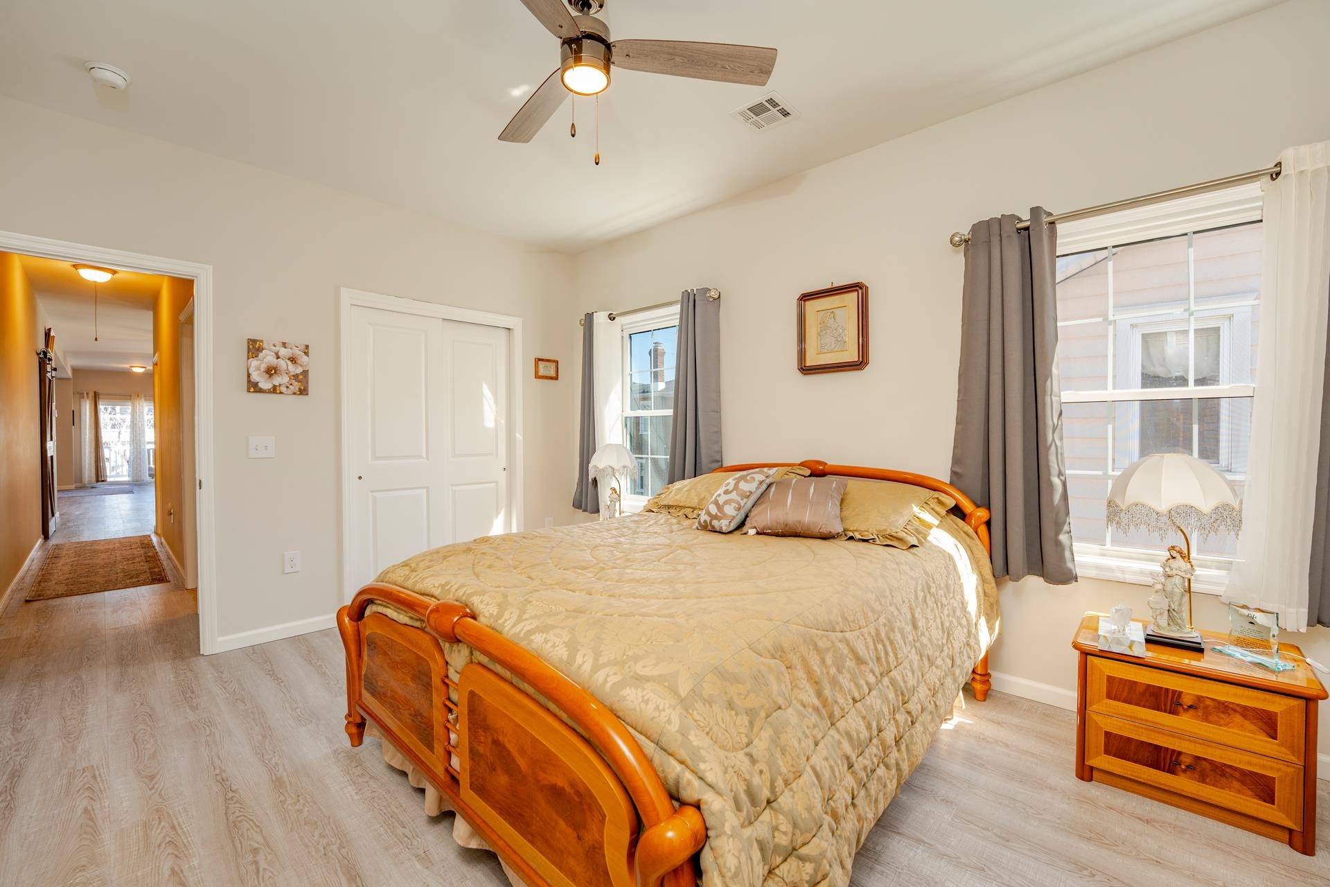132 E Hand Avenue, Wildwood, New Jersey image 32