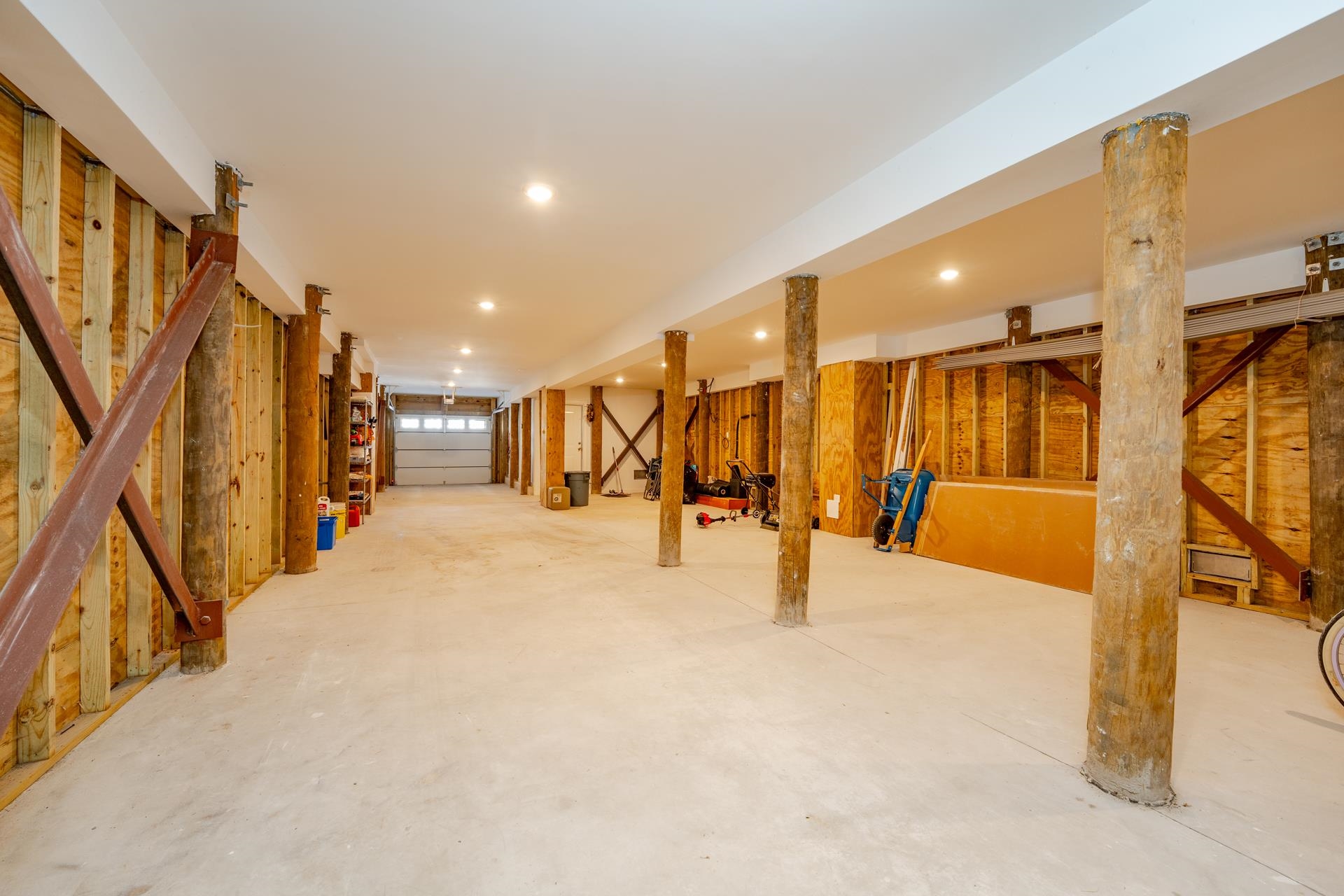 132 E Hand Avenue, Wildwood, New Jersey image 39