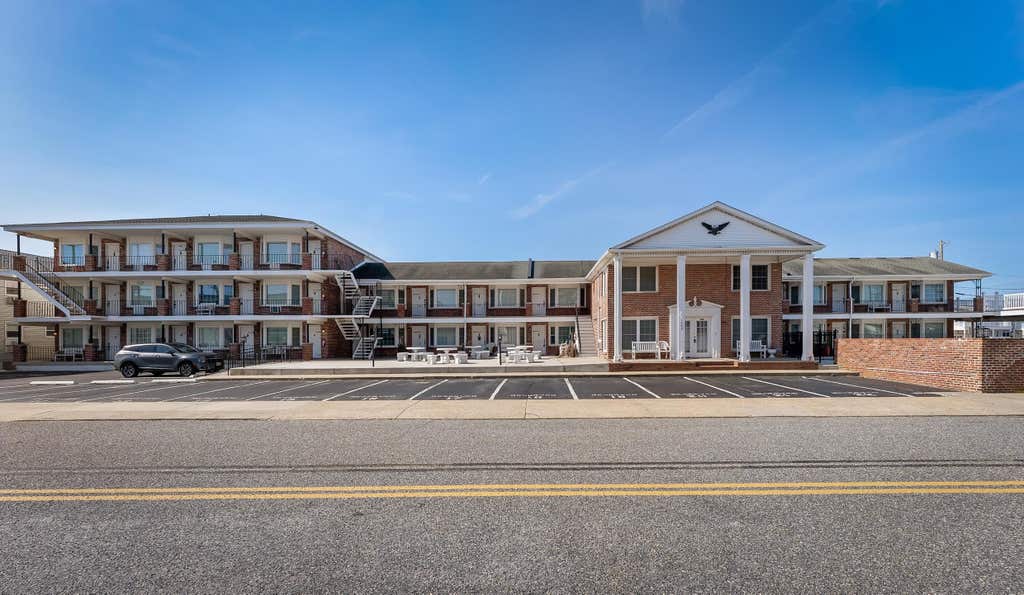 Photo of 402 E St Paul Avenue #101, Wildwood Crest, NJ 08260 (MLS # 262280)