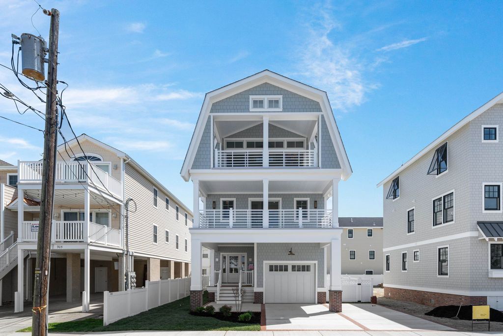 Photo of 911 Surf Avenue, North Wildwood, NJ 08260 (MLS # 260938)
