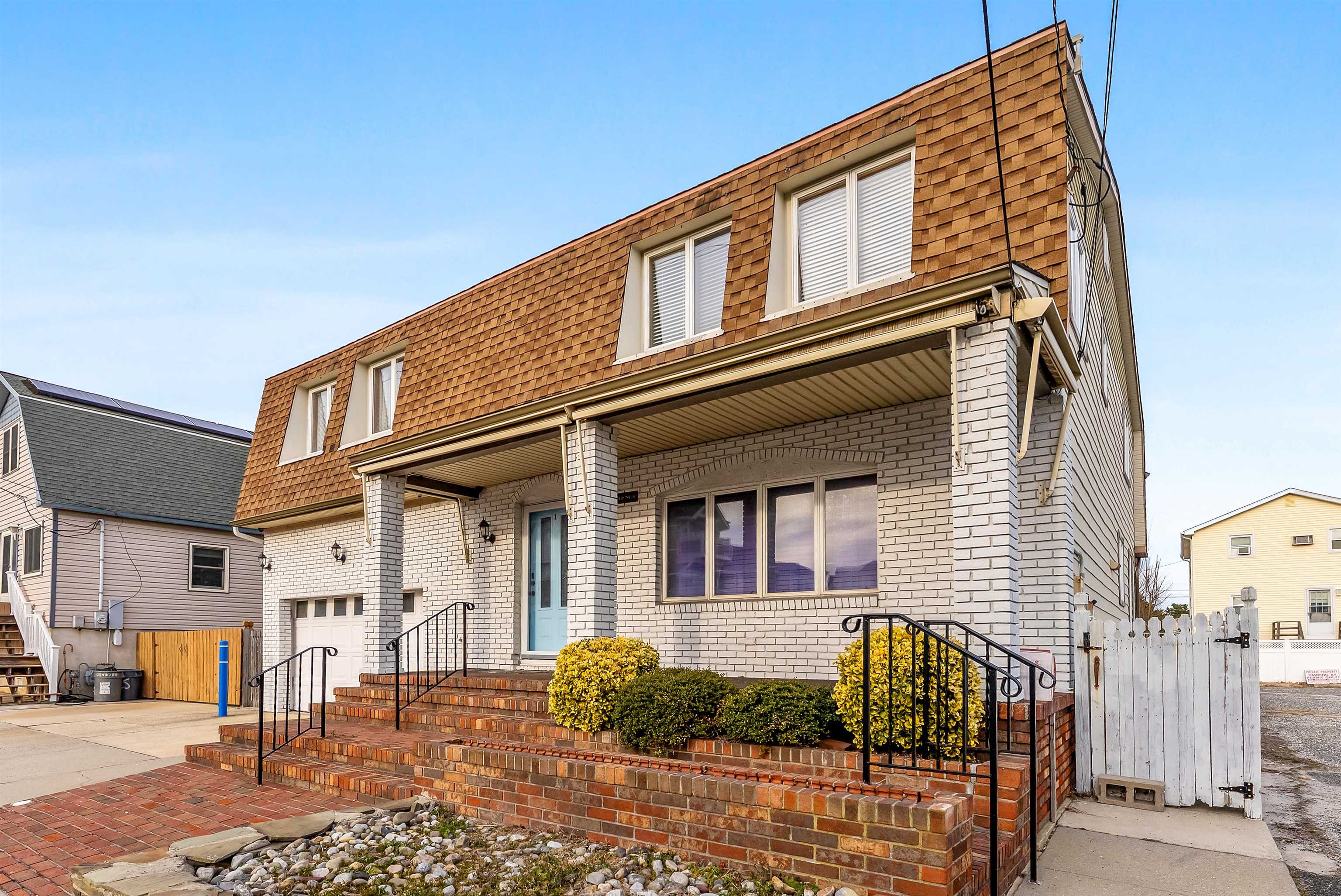 407 W Spruce Avenue