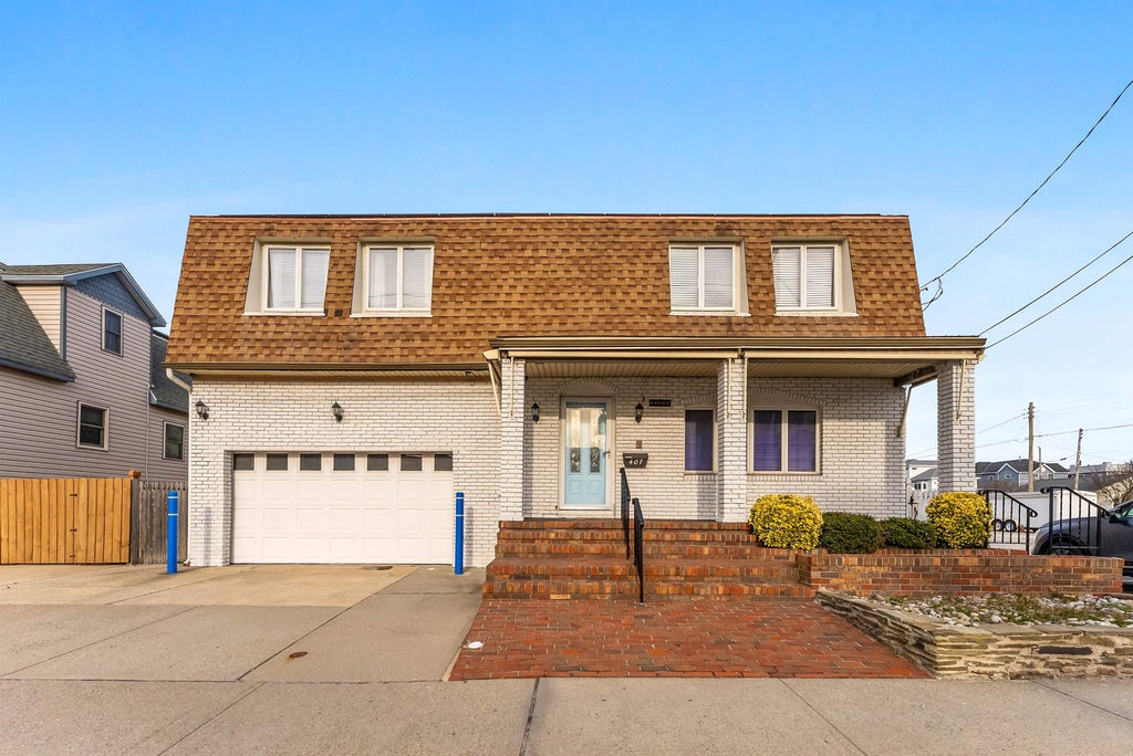 Photo of 407 W Spruce Avenue, North Wildwood, NJ 08260 (MLS # 262545)