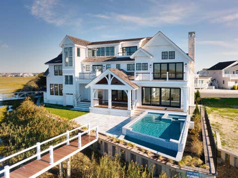 Featured picture for the property 240111