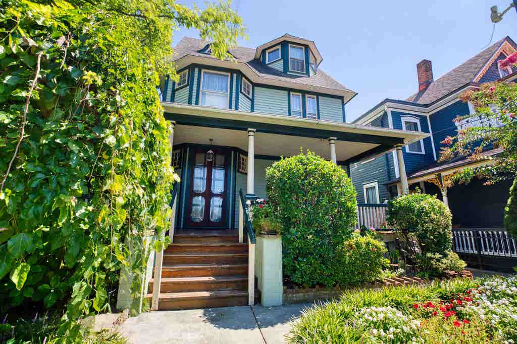 Photo of 670 Washington Street, Cape May, NJ 08204 (MLS # 262253)