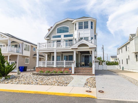 Homes For Sale - 74 W 7th Street<br/> Cape May County, Avalon, NJ 08202