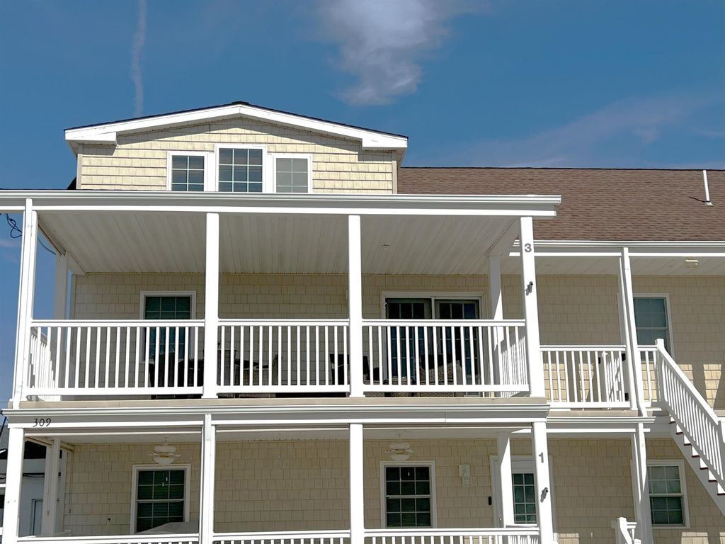 Photo of 309 E Hollywood Avenue #3, Wildwood Crest, NJ 08260 (MLS # 253033)