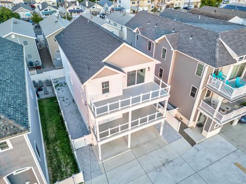Photo of 723 W Spruce Avenue, North Wildwood, NJ 08260 (MLS # 252187)