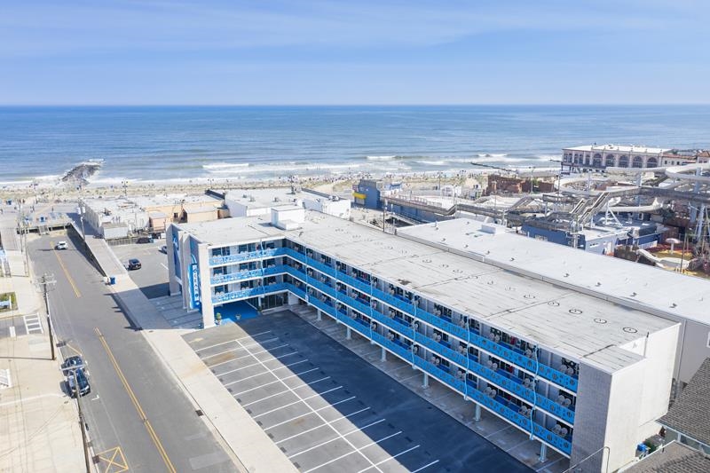 870 E 7th Street #306, Ocean City, Massachusetts image 2