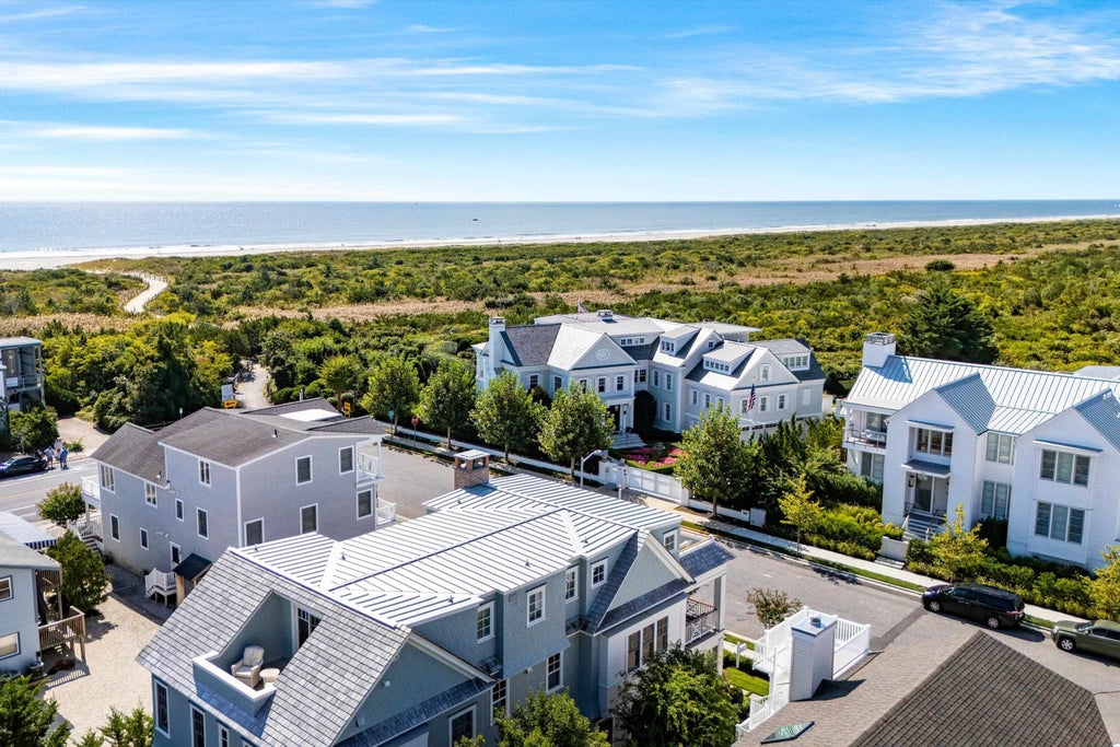 Photo of 109 40th Street, Avalon, NJ 08202 (MLS # 262642)