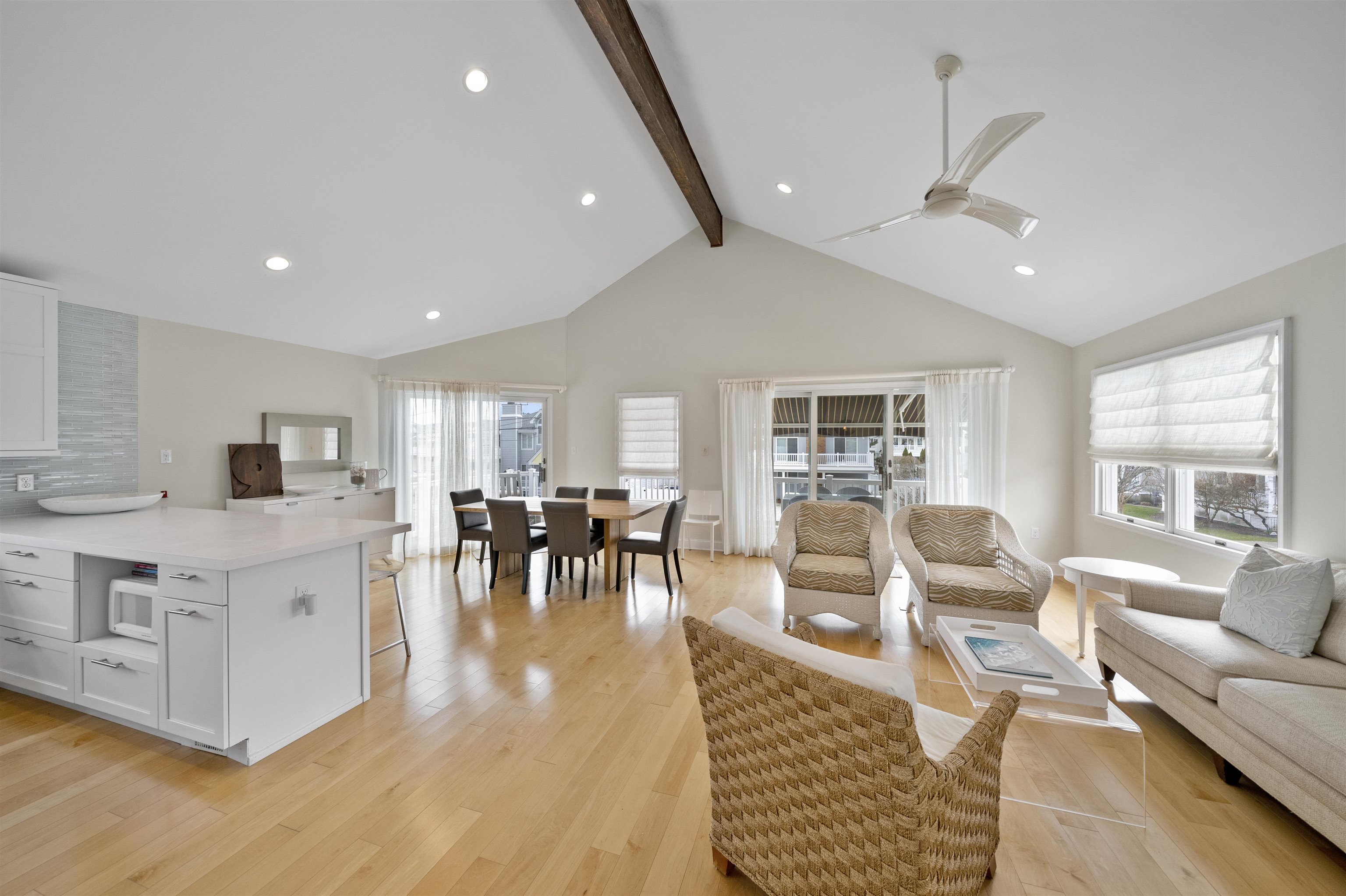25 W 9th Street