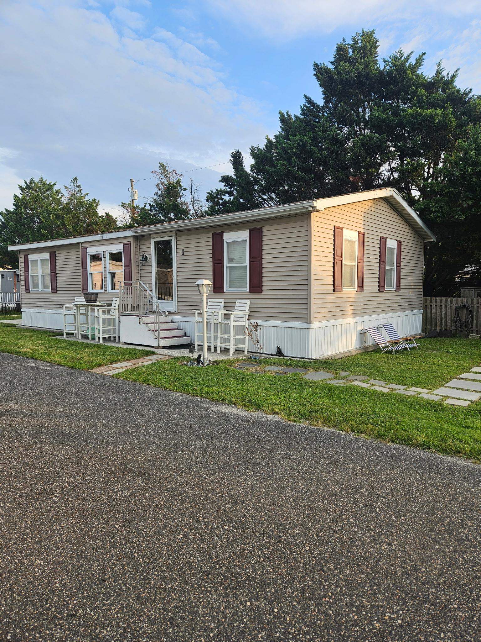 1009 S Route 9