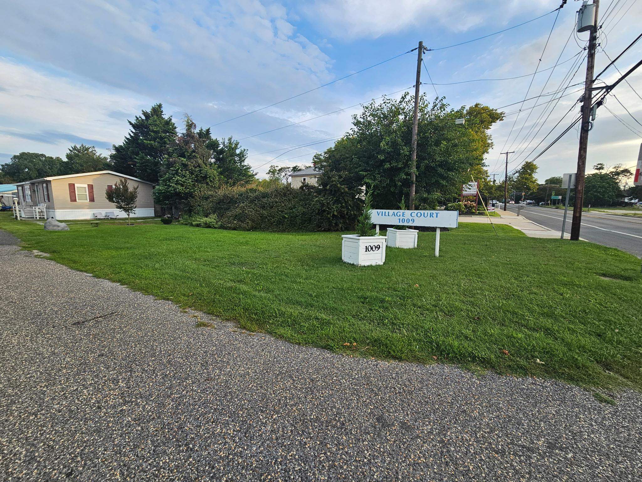 1009 S Route 9