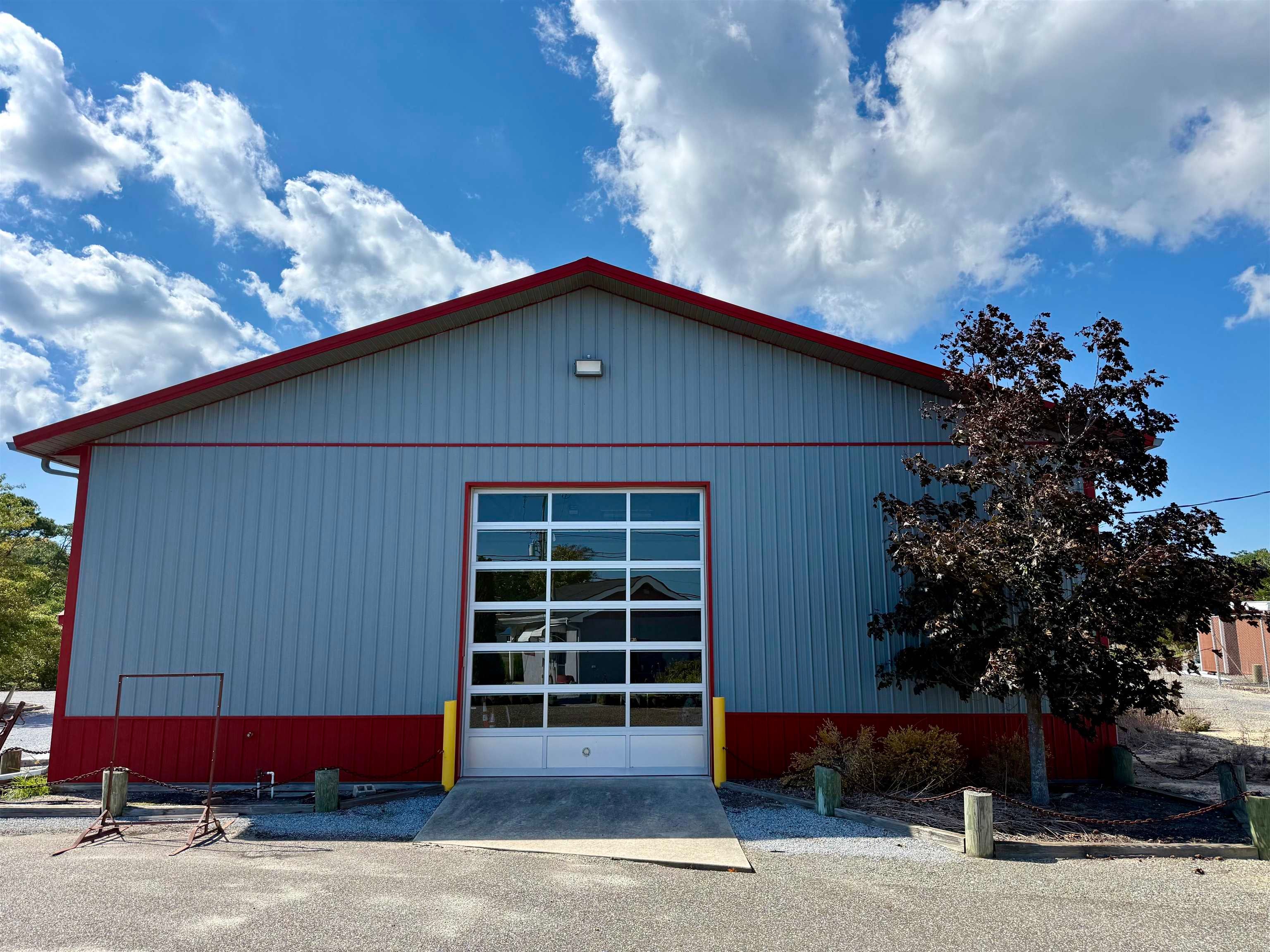 1605 N Route 9