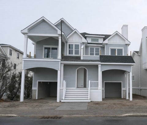 Townhouse For Sale - 649 W Spruce Avenue #LEFT<br/> Cape May County, North Wildwood, NJ 08260