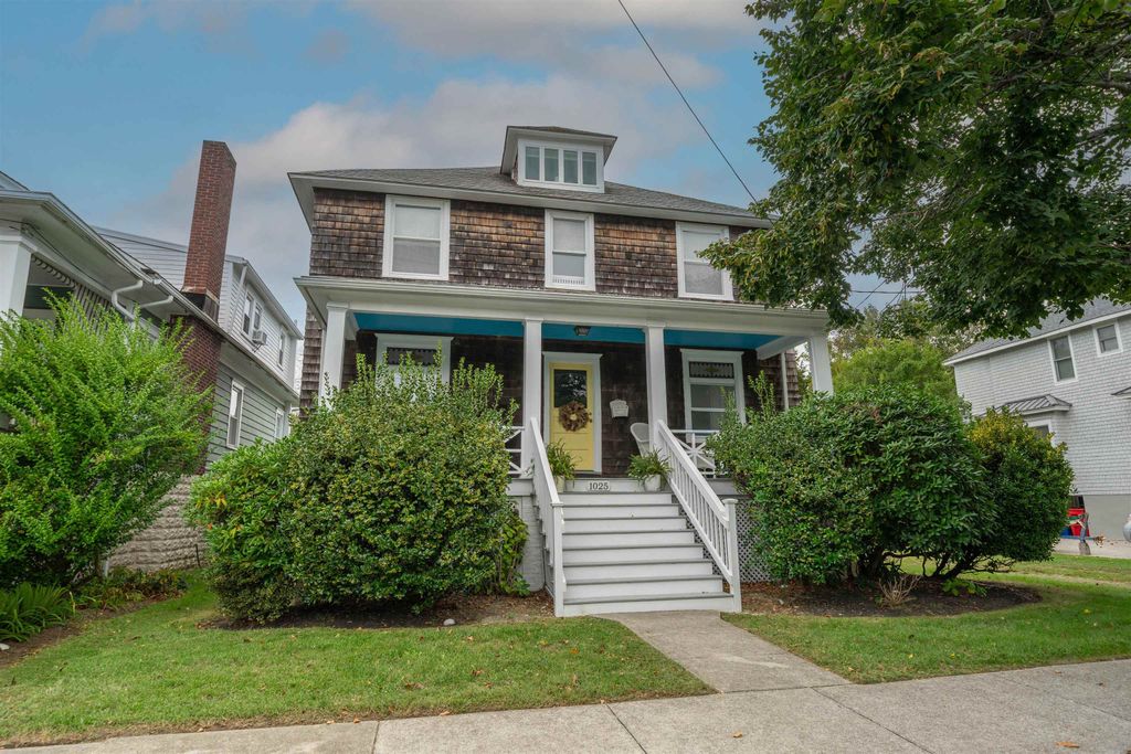 Photo of 1025 New York Avenue, Cape May, NJ 08204 (MLS # 253037)
