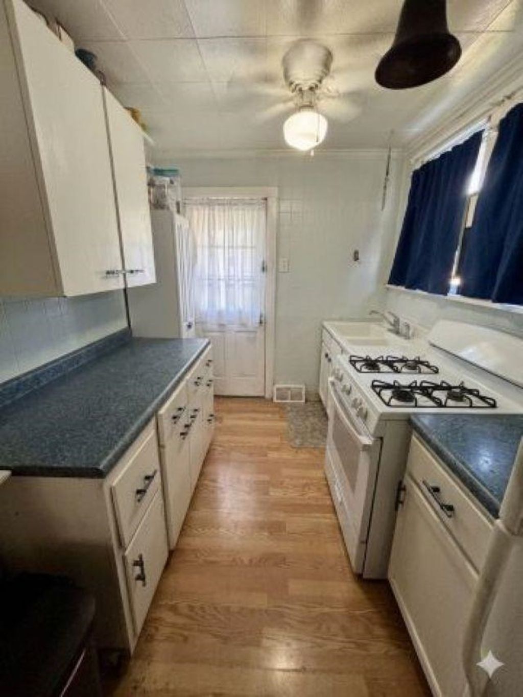 Photo of 120 W Bates Avenue, Villas, NJ 08251 (MLS # 260874)