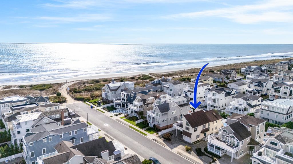 Photo of 58 E 15th Street, Avalon, NJ 08202 (MLS # 253228)