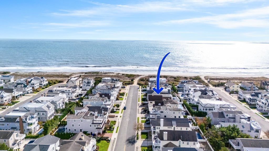 Photo of 58 E 15th Street, Avalon, NJ 08202 (MLS # 253228)