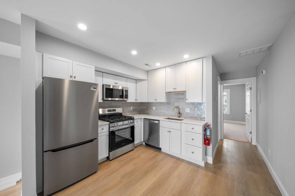 Photo of 2290 Ocean Drive #C, Avalon, NJ 08202 (MLS # 261010)