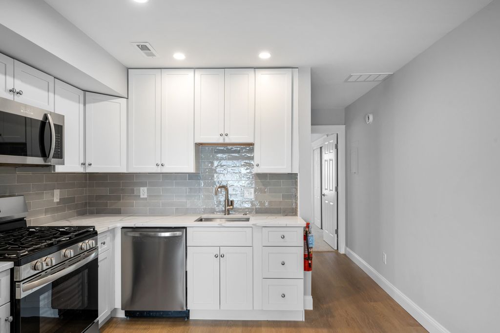 Photo of 2290 Ocean Drive #C, Avalon, NJ 08202 (MLS # 261010)