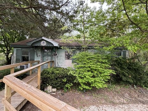 19 Maple Street South Seaville NJ 08210